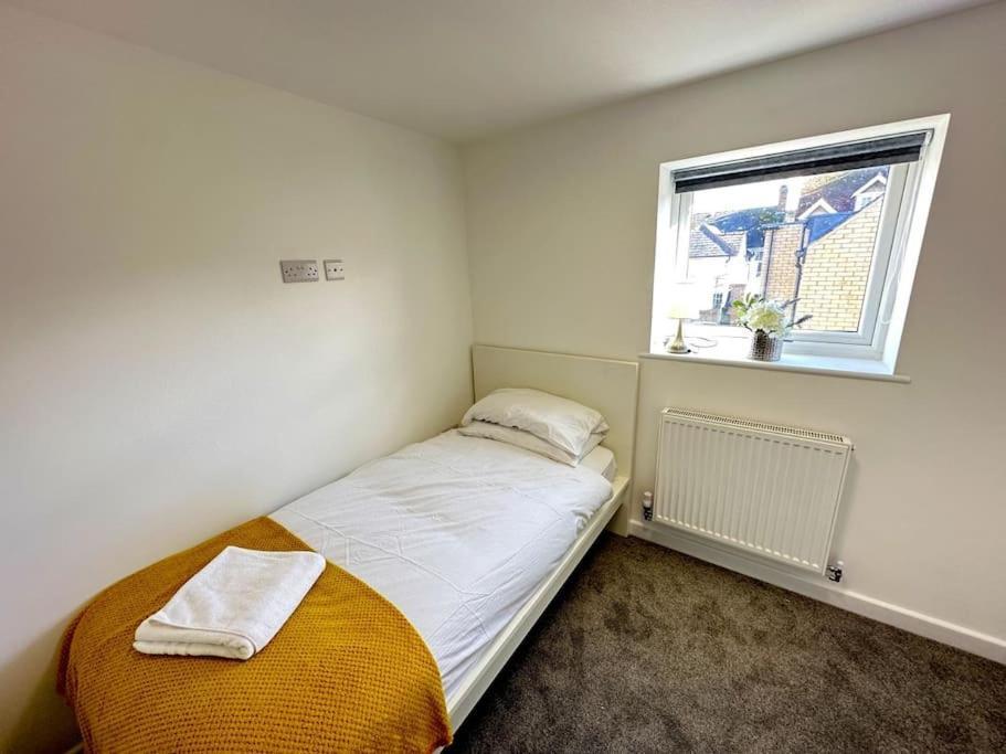 Charming New 2Br Detached House-Central Headington- Wi-Fi, Netflix, Top Location Oxford Esterno foto