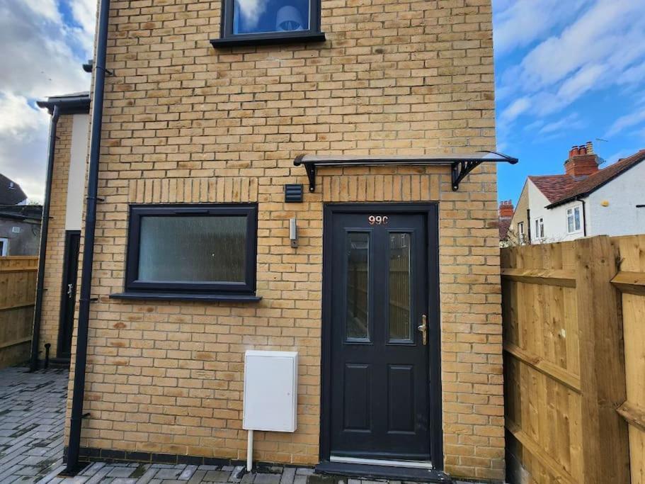 Charming New 2Br Detached House-Central Headington- Wi-Fi, Netflix, Top Location Oxford Esterno foto