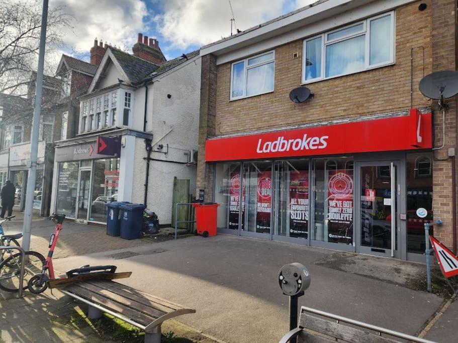 Charming New 2Br Detached House-Central Headington- Wi-Fi, Netflix, Top Location Oxford Esterno foto